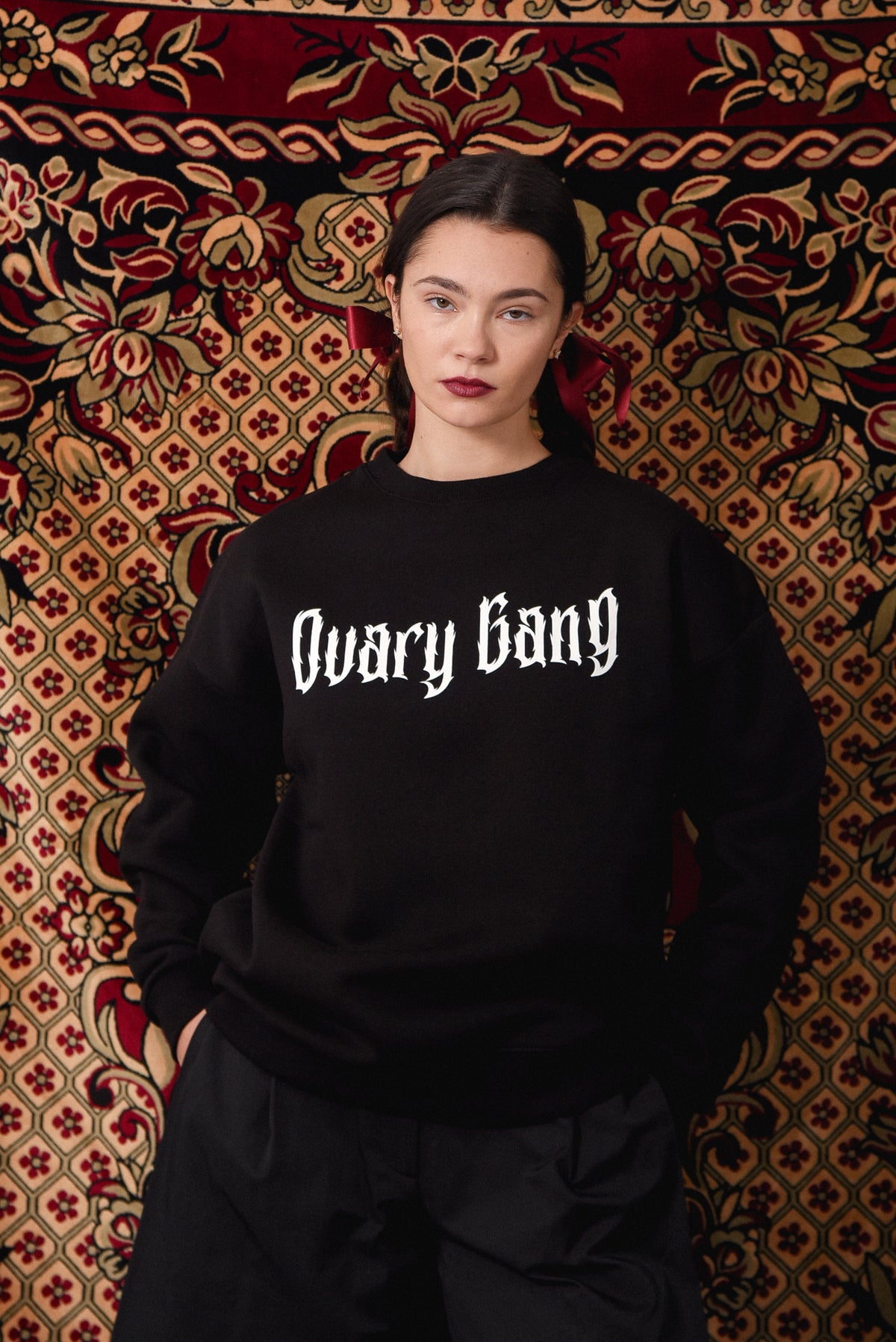 Make Art not War - Black Crewneck Hoodie